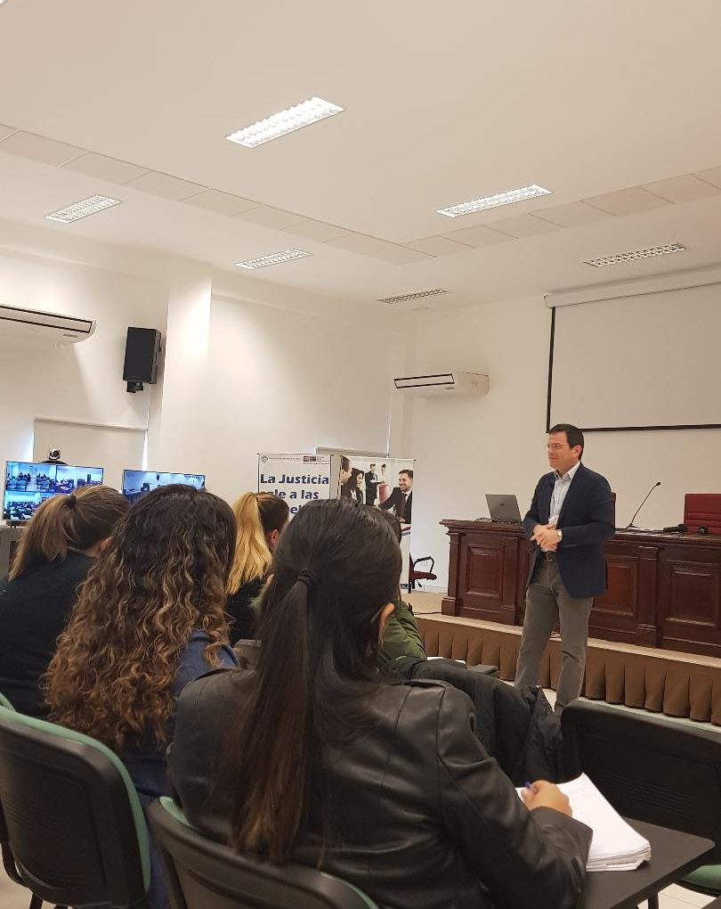 Los derechos del consumidor en la curricula del programa de ingreso