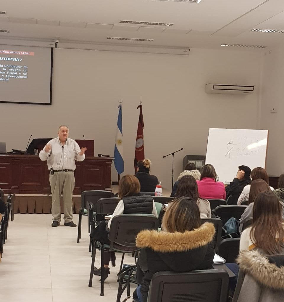 Roberto Cohen capacitó a profesionales del Programa de Ingreso al Poder Judicial
