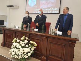 Presentaron obra jurídica del exjuez Antonio Silisque