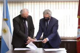 El juez Vittar y el ministro Cánepa renovaron convenio de “La Justicia sale a las escuelas