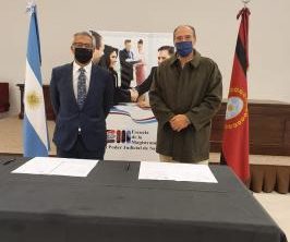 El juez Vittar firmó convenio con el Colegio de Escribanos de Salta