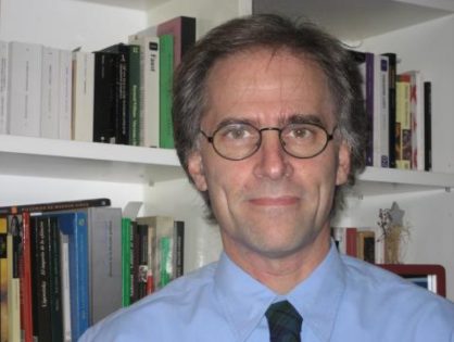 Conferencia sobre decisiones judiciales y garantías constitucionales