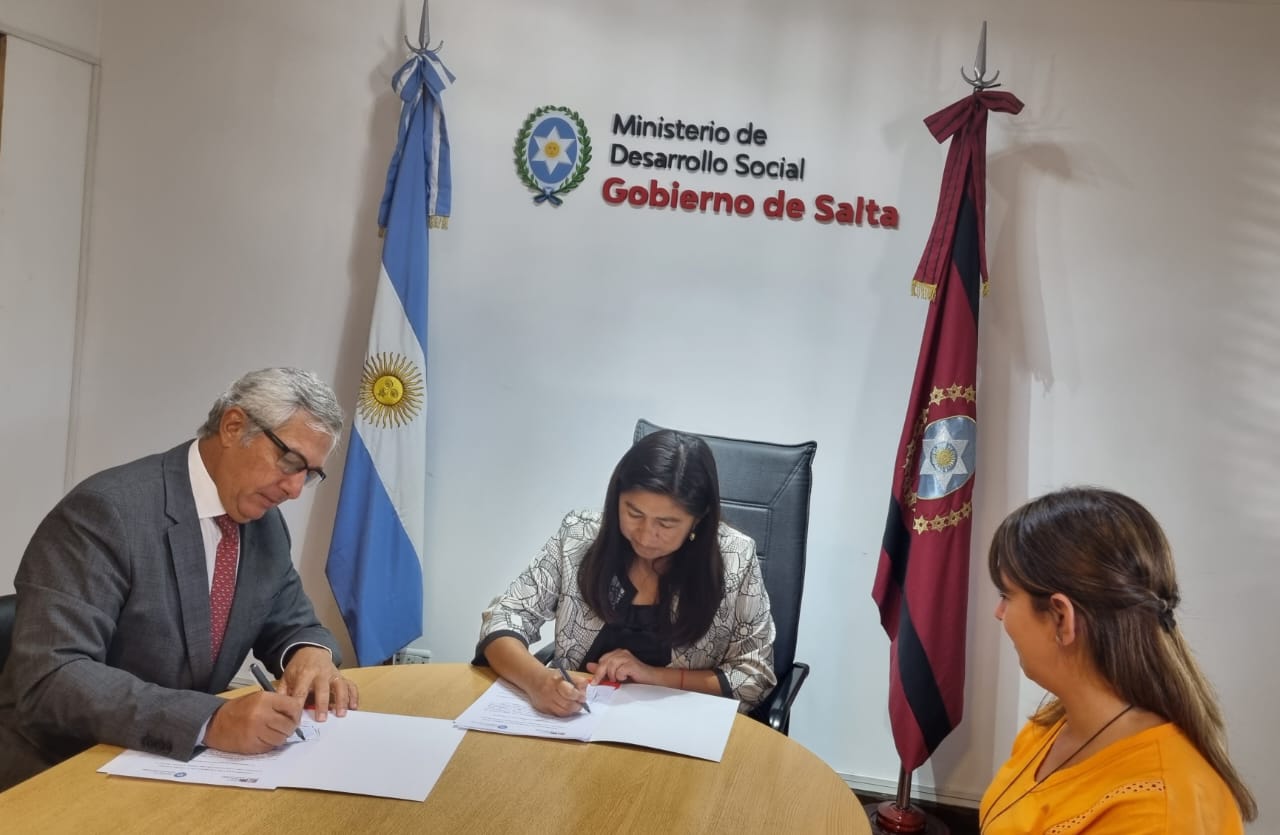 El juez Vittar suscribió convenio con la cartera de desarrollo social