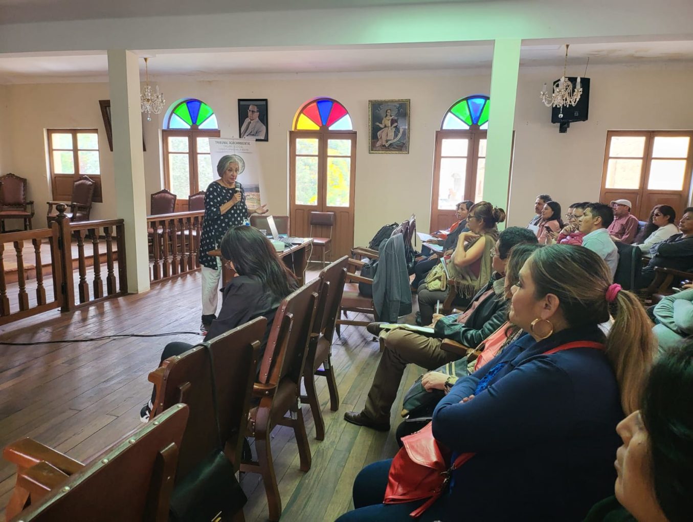 Juezas salteñas disertaron en Bolivia sobre temas ambientales