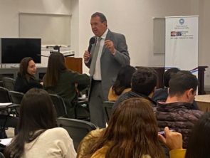 El juez Carlos Parma disertó en Salta