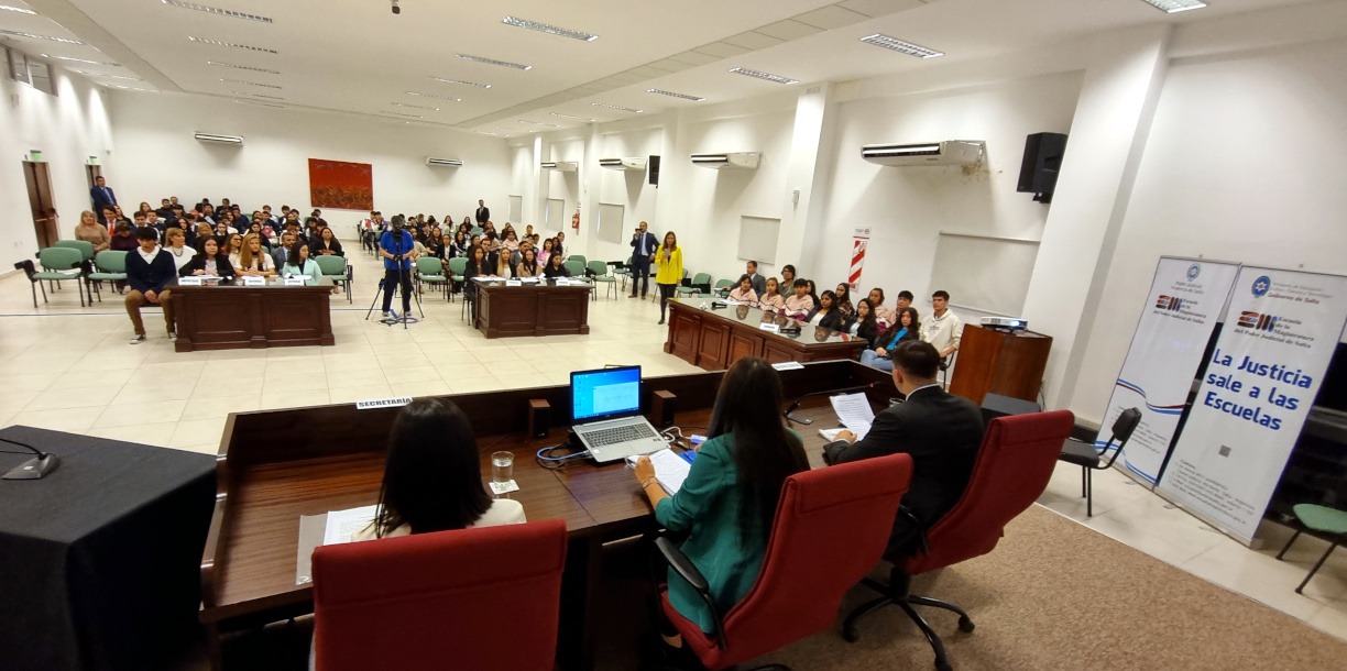 Jornada de juicios por jurado con alumnos de colegios secundarios