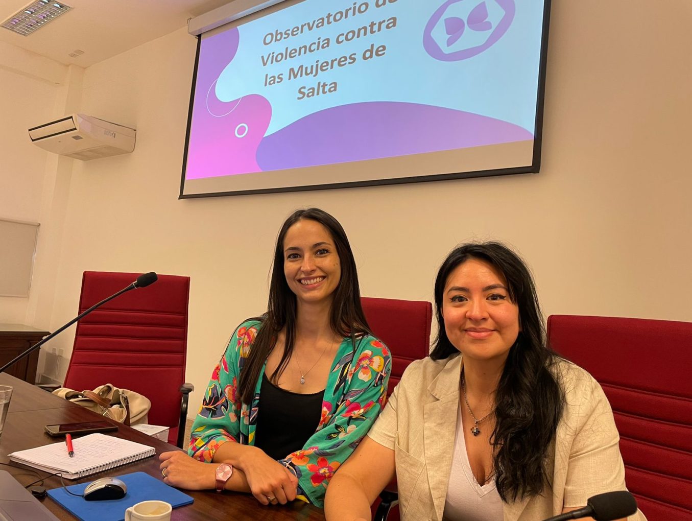 Capacitan a empleados sobre violencia