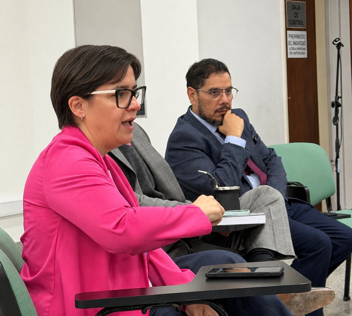 La Escuela de la Magistratura inauguró el ciclo “Diálogos en la Escuela” con un conversatorio sobre los desafíos del sistema adversarial