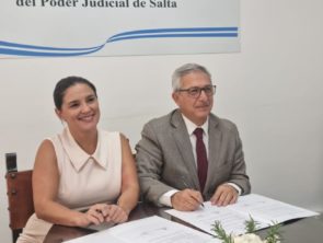 El juez Vittar firmó convenio con la Caja de Abogados