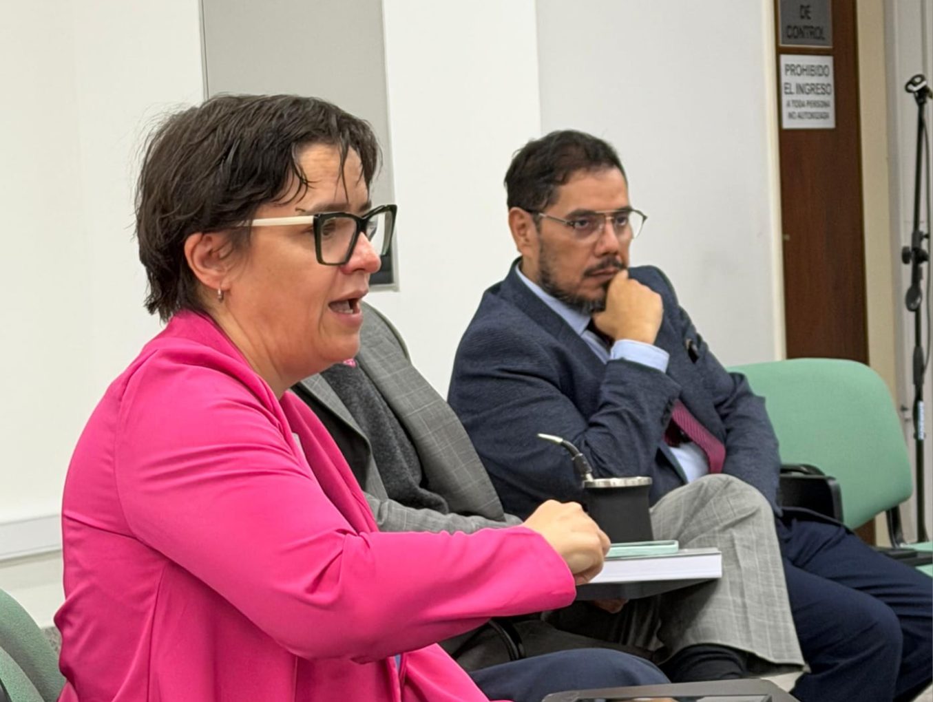 La Escuela de la Magistratura inauguró el ciclo “Diálogos en la Escuela” con un conversatorio sobre los desafíos del sistema adversarial